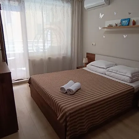 Megi Luxury * Πομόριε