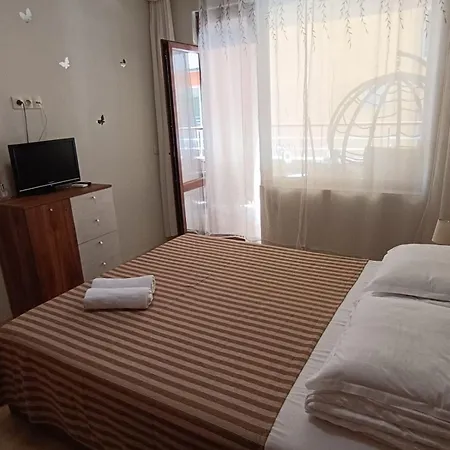 Megi Luxury Апартаменты