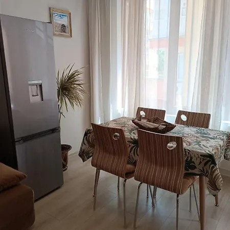 Megi Luxury Апартаменты